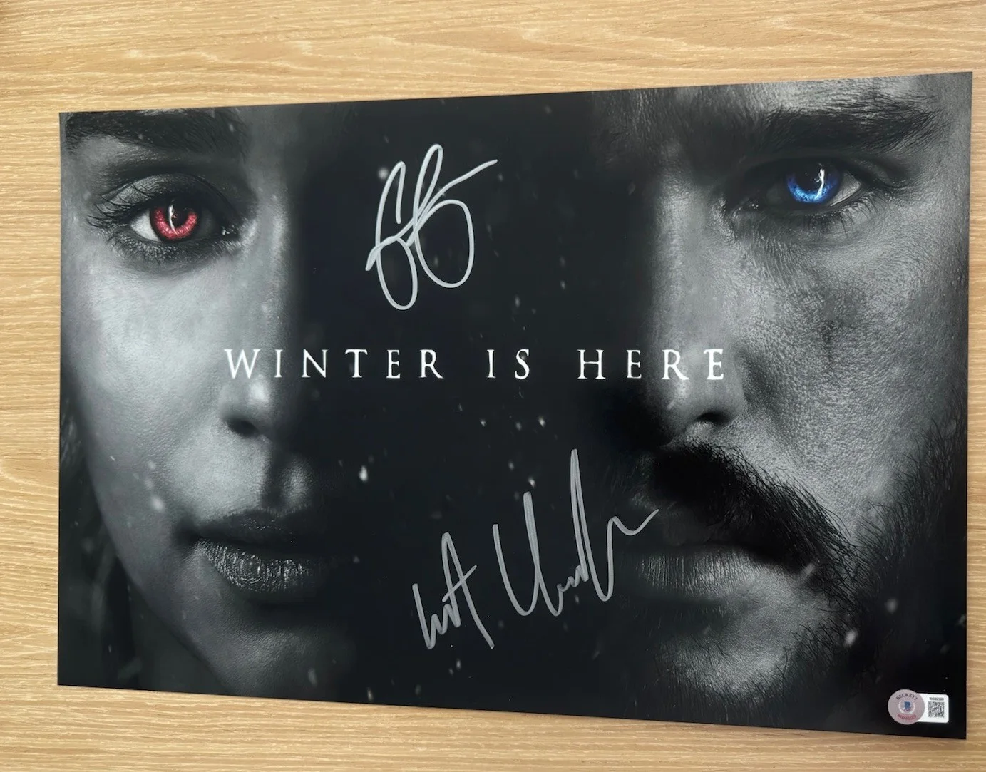 Kit Harington Emilia Clarke — KIT HARINGTON EMILIA CLARKE SIGNED GAME OF THRONES 12X18 PHOTO BECKETT BAS 2