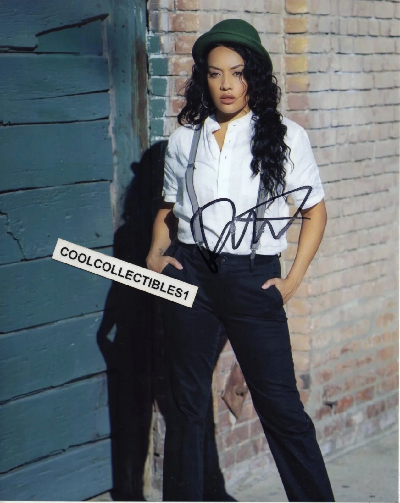 DENISE G. SANCHEZ — DENISE G. SANCHEZ "BOSCH: LEGACY" IN PERSON SIGNED 8X10 COLOR PHOTO 4 COA