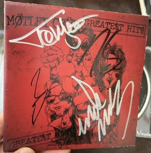 MOTLEY CRUE FULLY SIGNED GREATEST HITS LP X4 FULL COA ROGER EPPERSON NICE SIGS!!, image 3