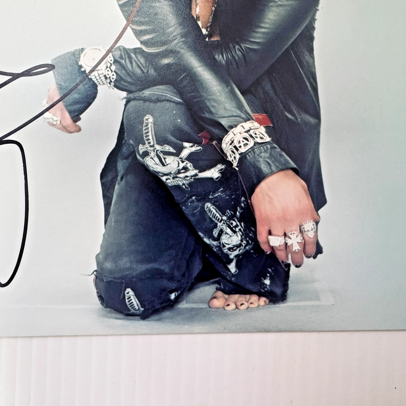 Criss Angel — CHRIS ANGEL Autographed 8x10 Color Photo JSA Certified, image 2