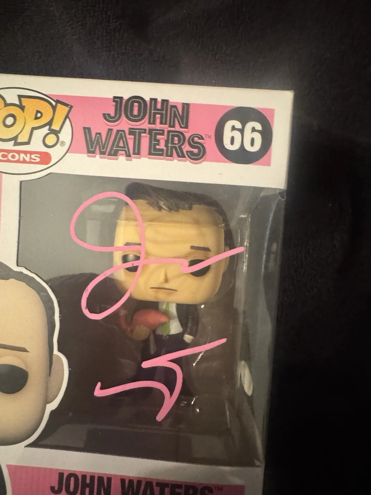 John Waters — John Waters SIGNED AUTOGRAPHED Funko Pop Icons 66 Filmmaker Hairspray JSA COA, изображение 2