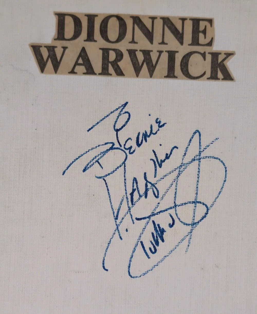 Dionne Warwick Autographed 9x12 Grumbacher Canvas Board Signed To Bernie, изображение 3
