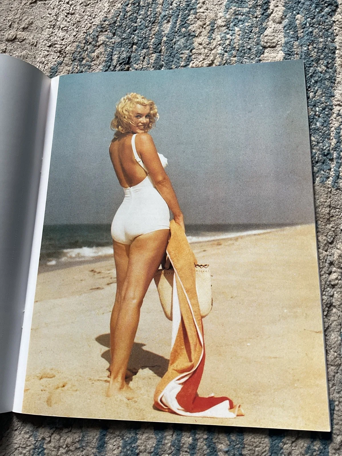 Marilyn Monroe Tear-out Photo Book 20 photos, изображение 4