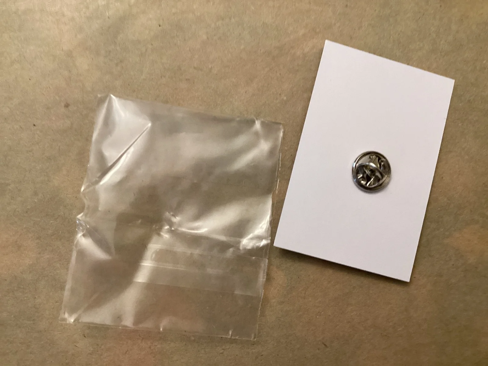 Collectible Pin: Back To The Future , Delorian - New, image 2