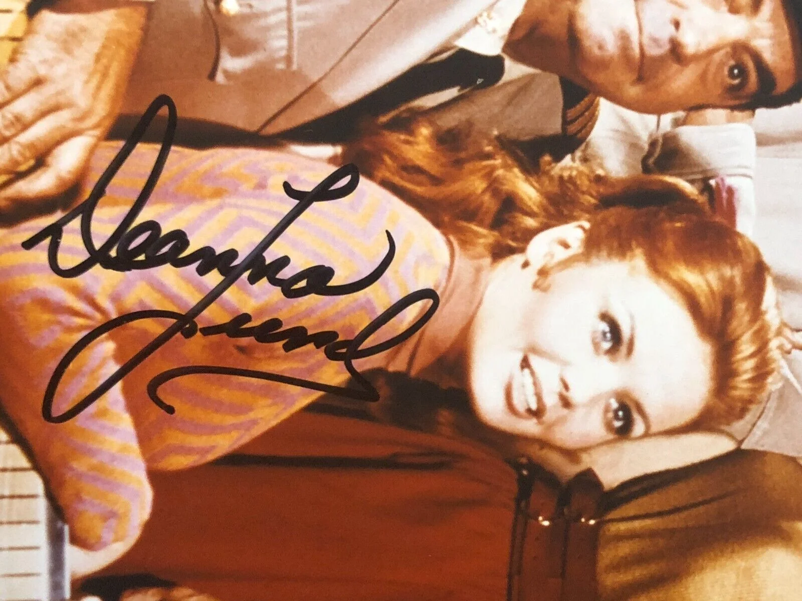 Deanna Lund — Autographed Signed "Land of the Giants" Color Photo Deanna Lund & Don Matheson, изображение 2