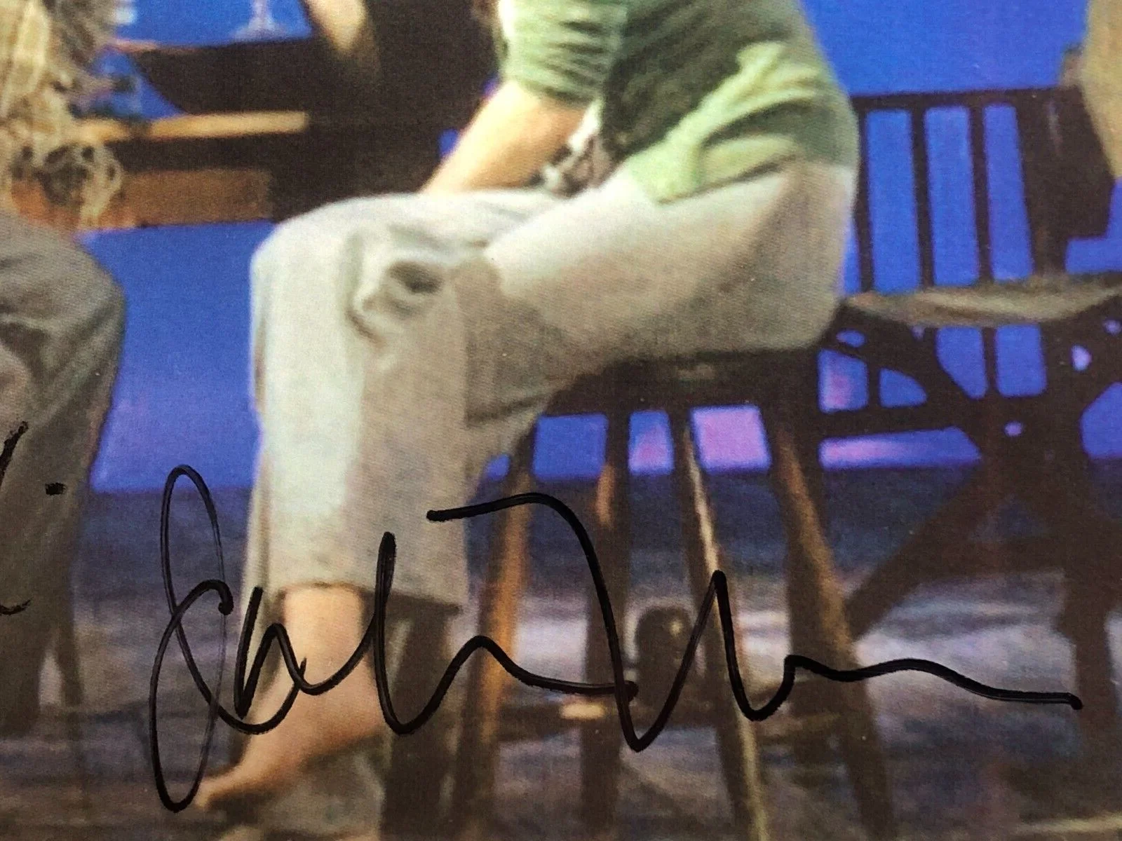 BILL NIGHY / JULIANNE MOORE — BILL NIGHY & JULIANNE MOORE AUTOGRAPH SIGNED BROADWAY PHOTO "THE VERTICAL HOUR", изображение 3