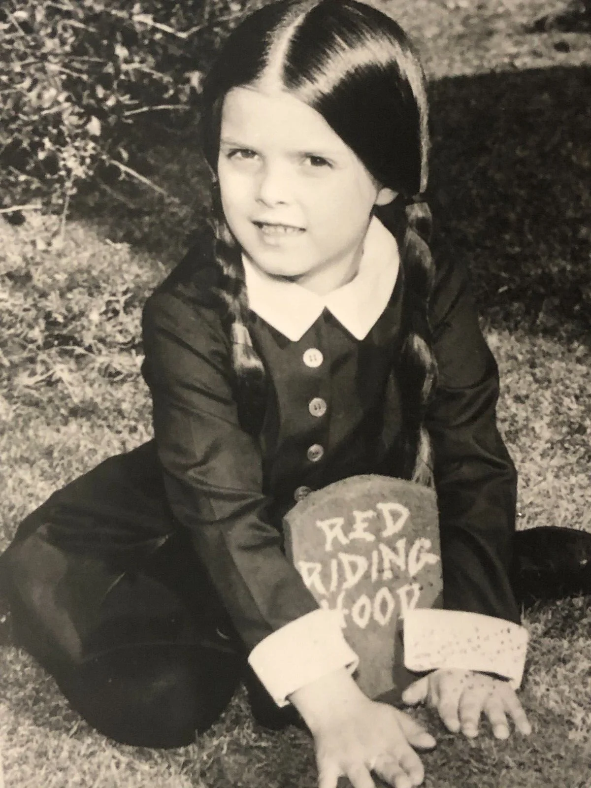 Lisa Loring — ADDAMS FAMILY "Wednesday" Actress LISA LORING Signed Autograph 8x10 B&W Photo, изображение 3