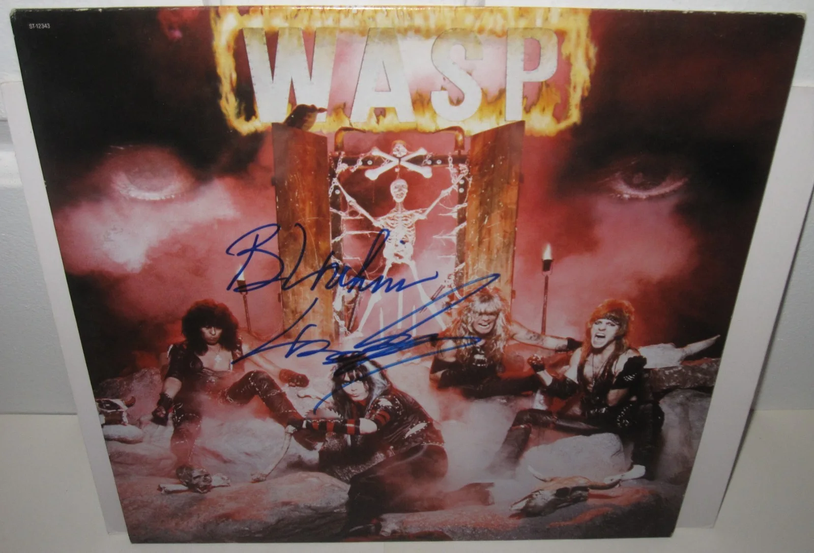 WASP SIGNED ALBUM BLACKIE LAWLESS DEBUT SELF-TITLED VINYL ROCK AUTOGRAPH JSA COA, изображение 3
