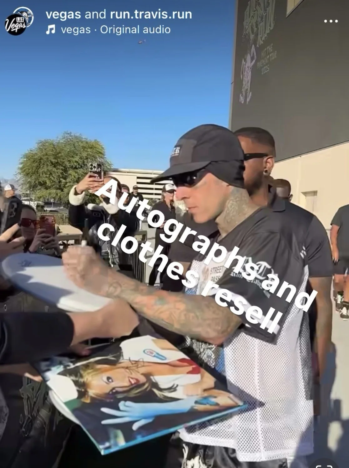 Travis Barker Signed 12 Inch Drumhead with Proof Pic Blink 182 Autograph, image 2