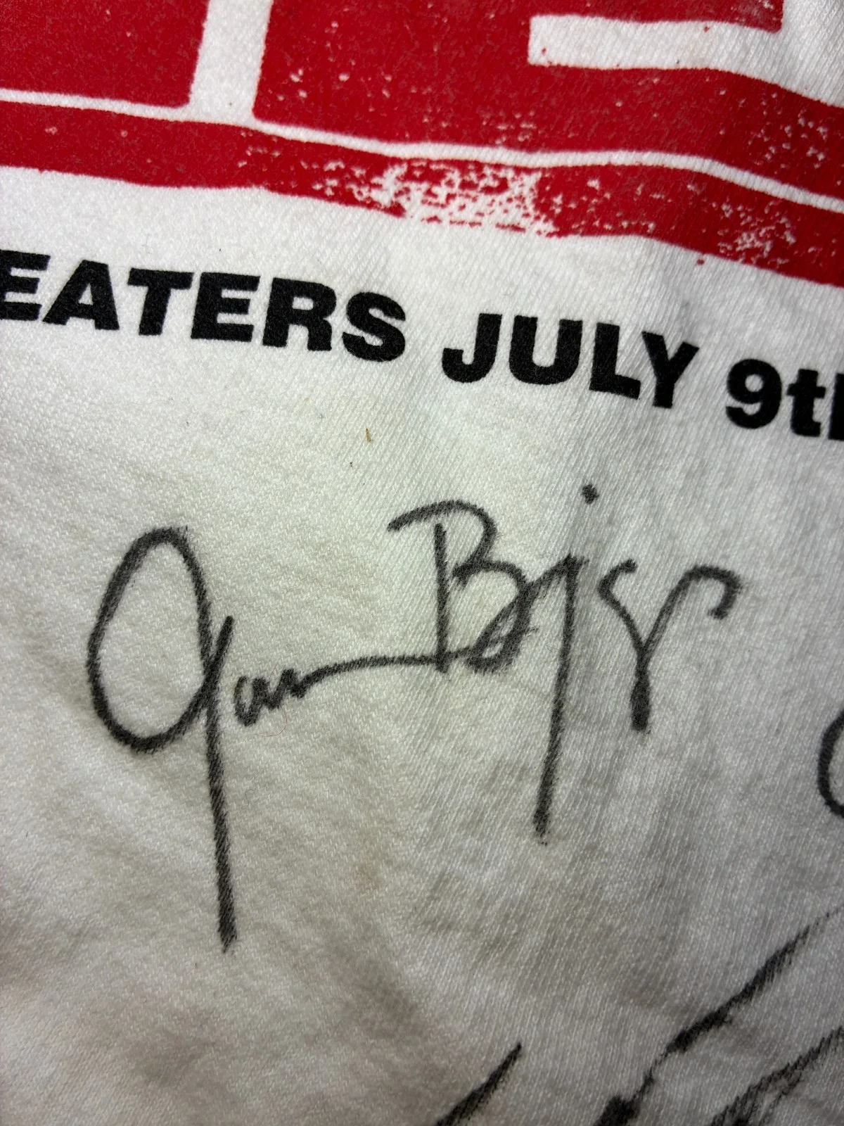 See Decription — American Pie Cast Signed T‑Shirt 7 Autographs Hannigan Biggs Klein Scott *RARE*, изображение 4