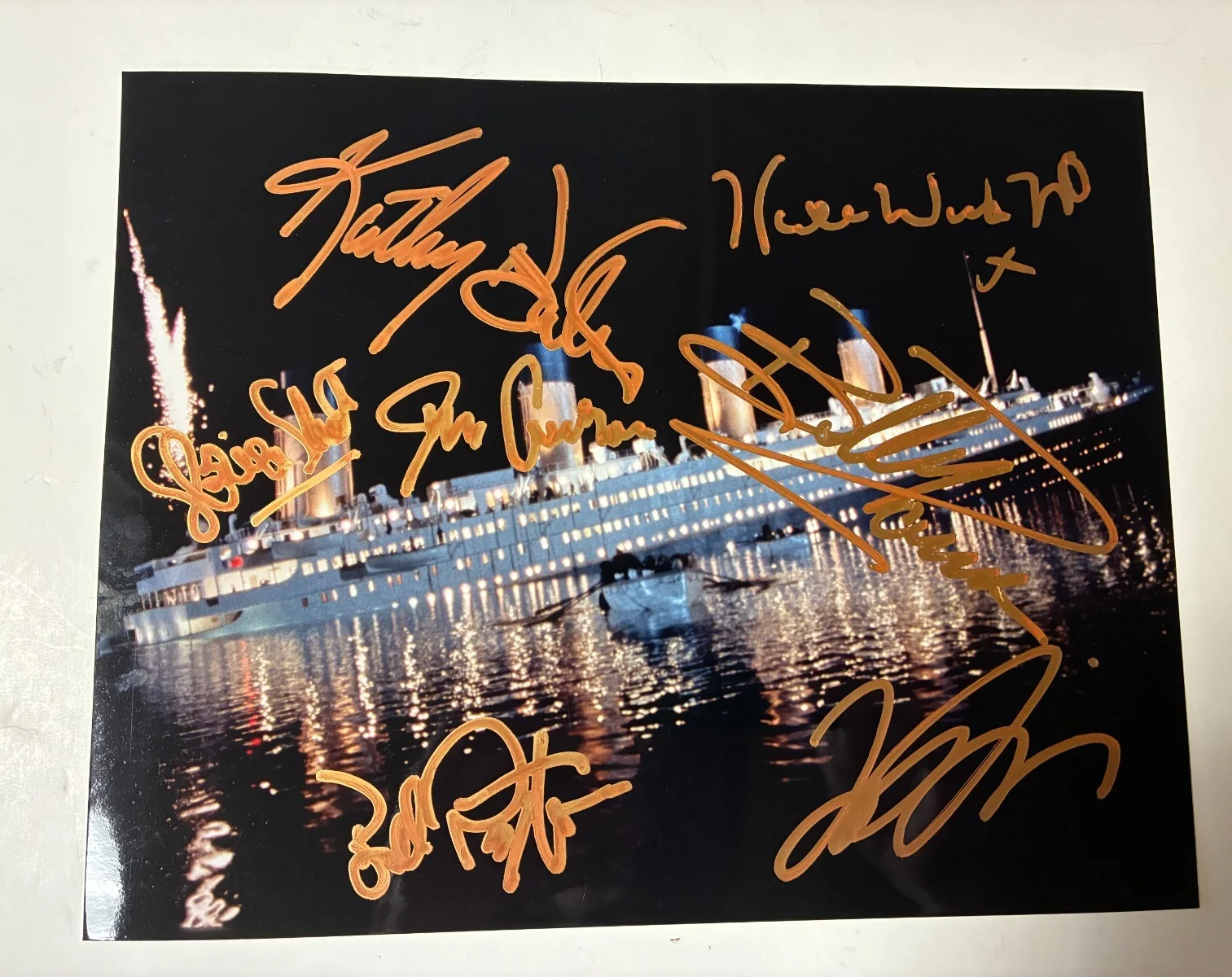 Cast — Titanic Cast Signed 8 x 10 - DiCaprio Winslet Cameron Bates Zane Stuart COA, image 3