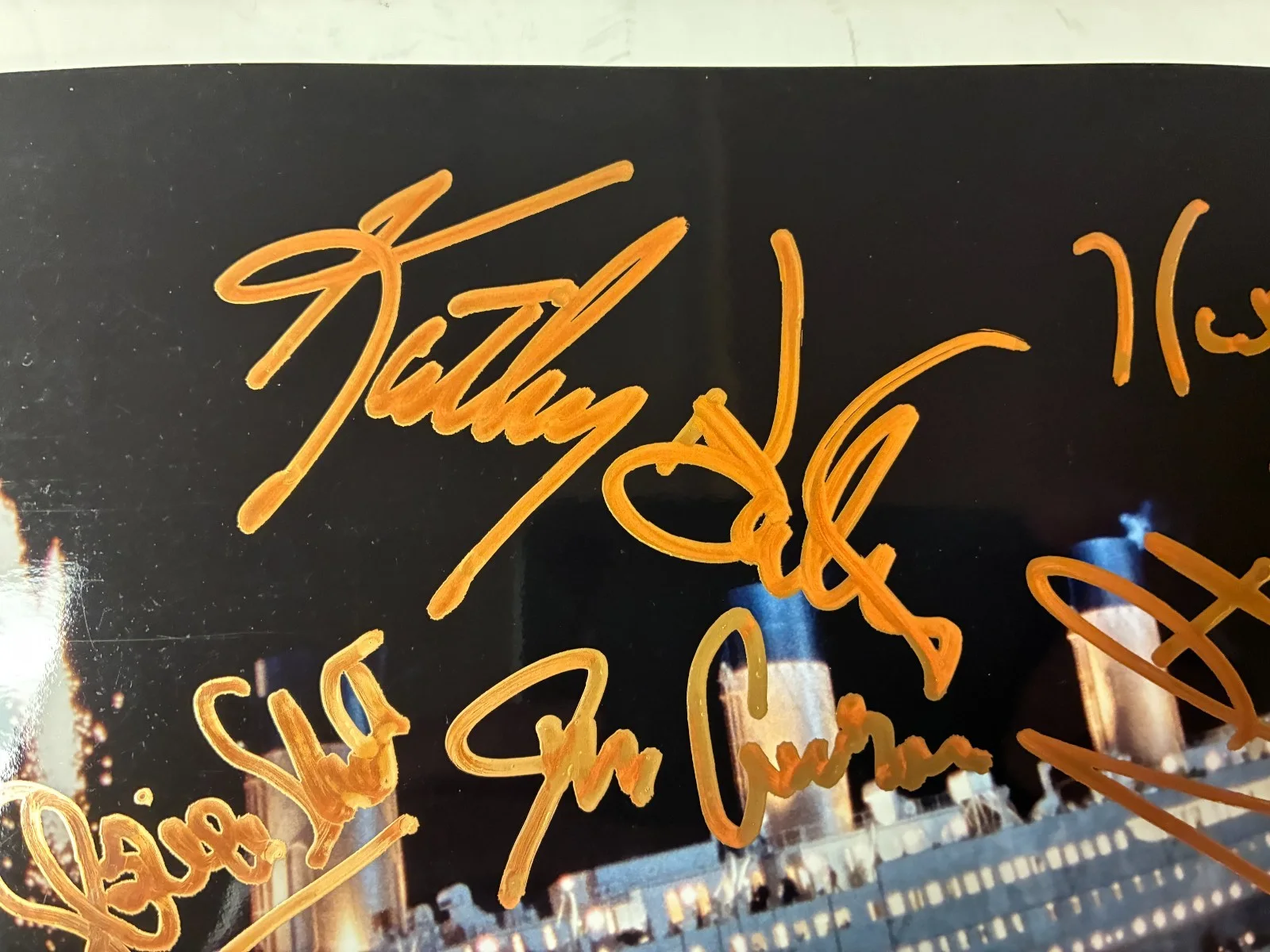 Cast — Titanic Cast Signed 8 x 10 - DiCaprio Winslet Cameron Bates Zane Stuart COA, image 4