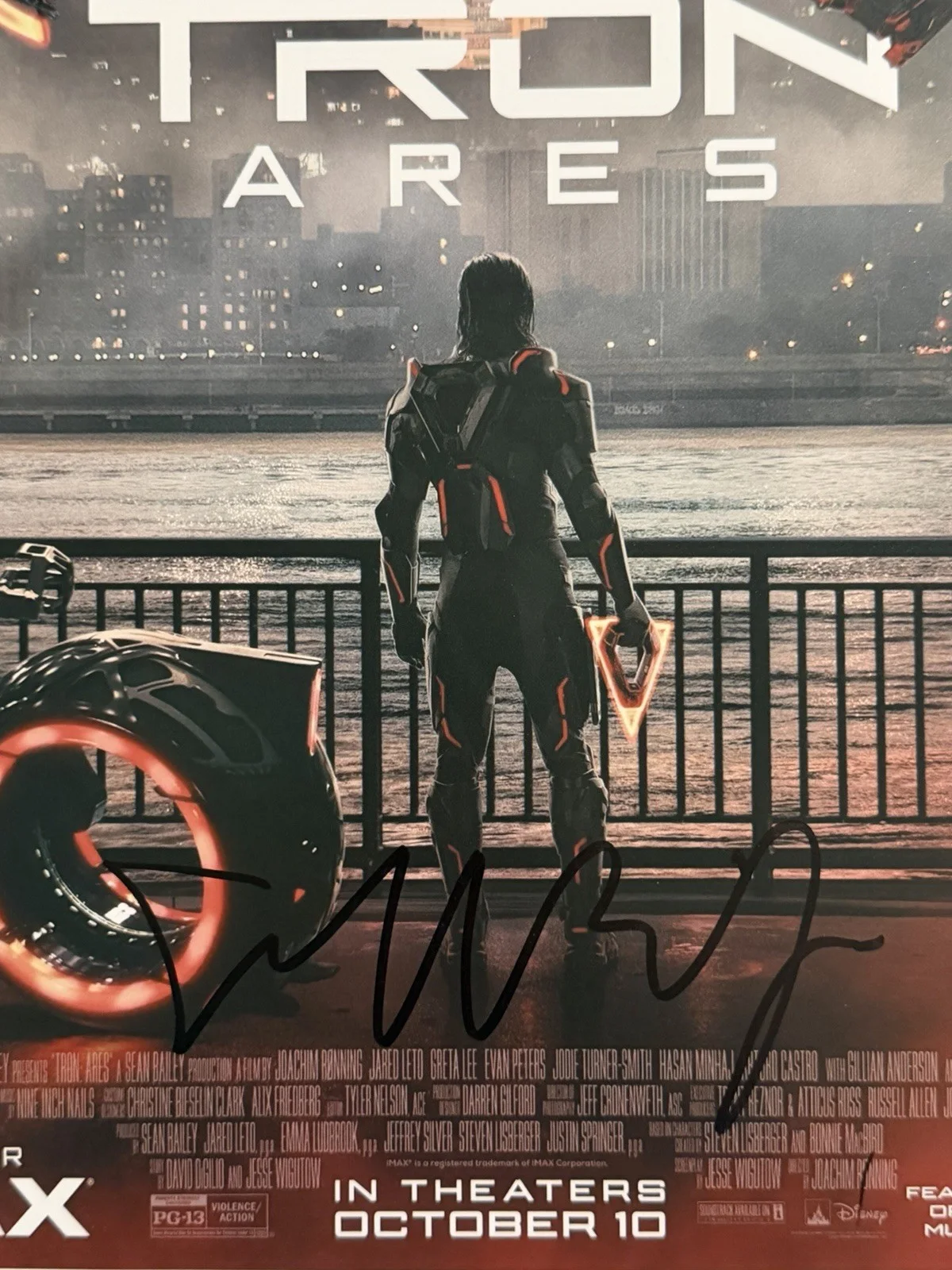 Jeff Bridges — JEFF BRIDGES SIGNED AUTOGRAPH TRON ARES 12x18 PHOTO PSA/DNA, image 2