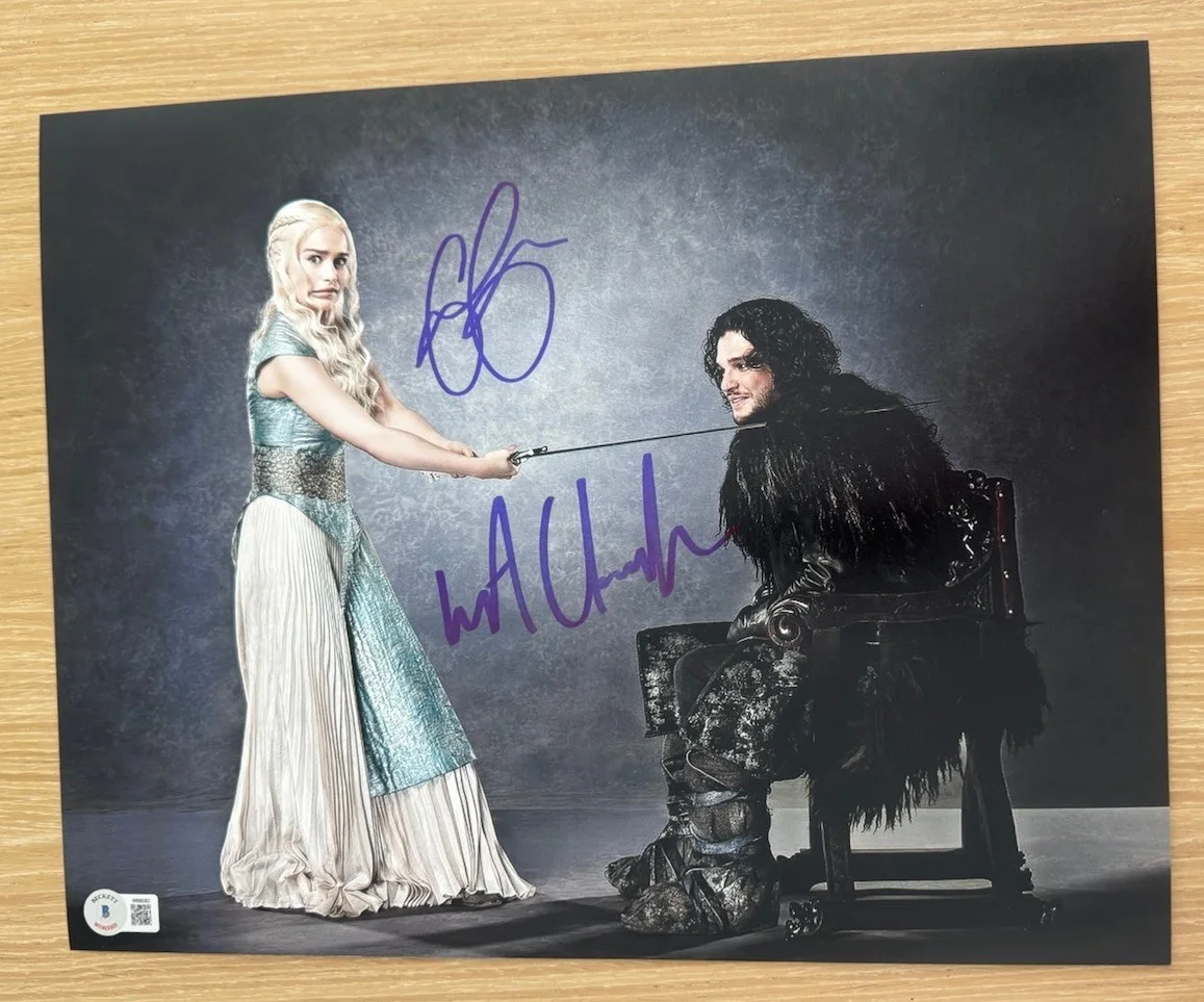 Kit Harington Emilia Clarke — KIT HARINGTON EMILIA CLARKE SIGNED GAME OF THRONES 11x14 PHOTO BECKETT BAS