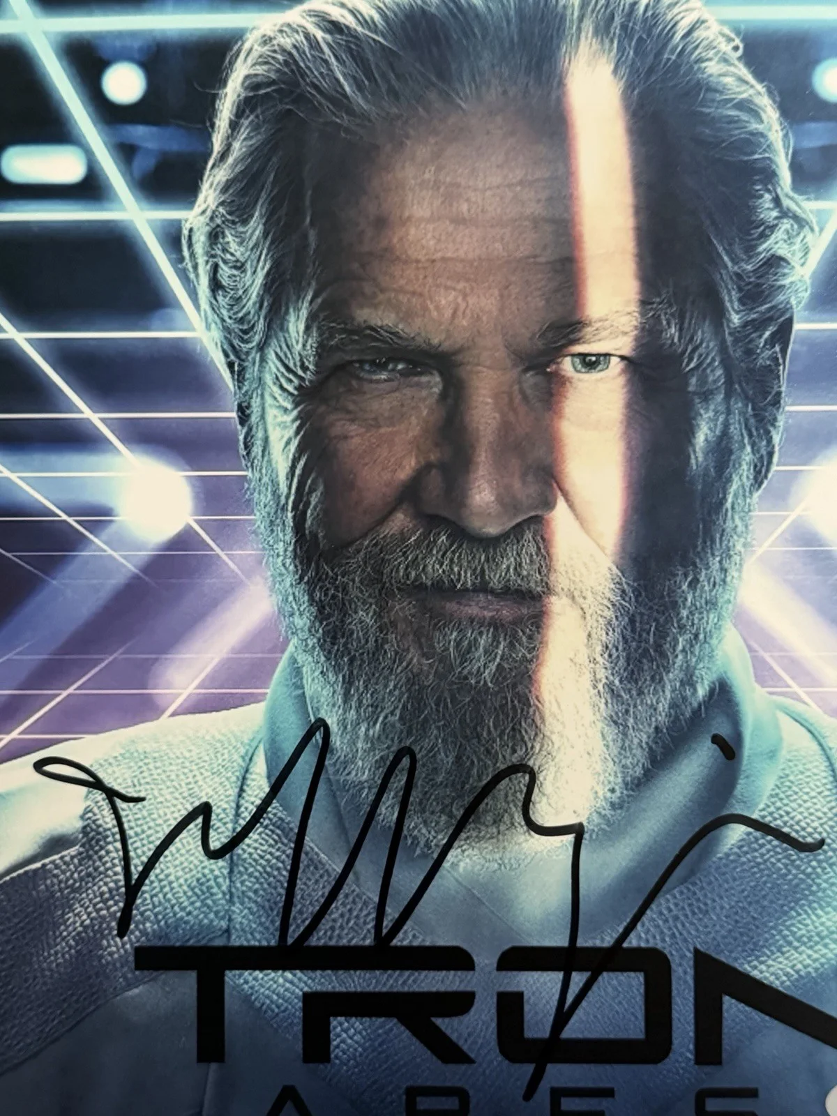 Jeff Bridges — JEFF BRIDGES SIGNED AUTOGRAPH TRON ARES 8x10 PHOTO PSA/DNA-A, изображение 2
