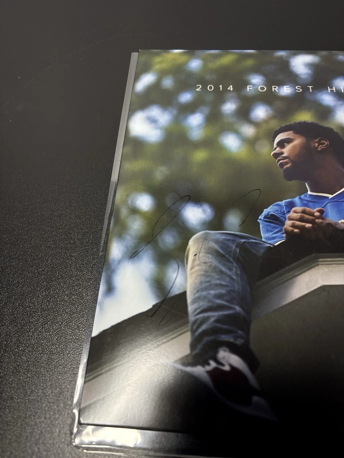 J. Cole Autographed 2014 Forest Hills Drive Vinyl Album Signed Music JSA COA, изображение 3