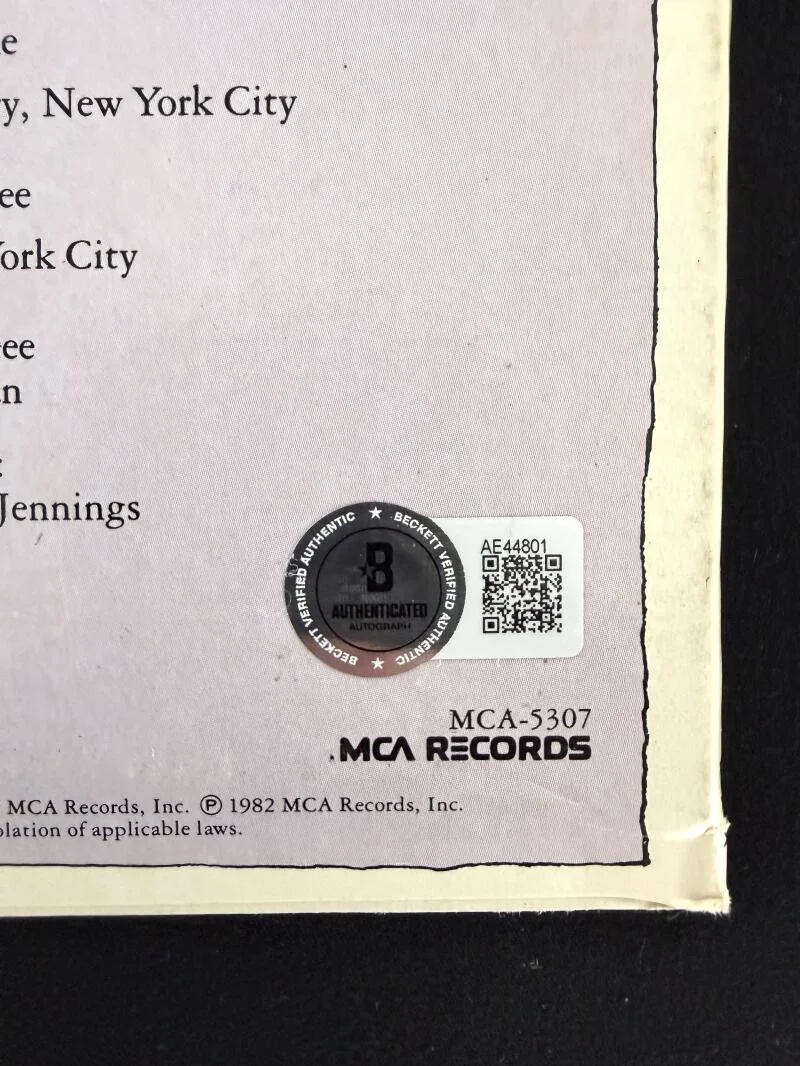 BB King — BB King Signed Autograph Album Vinyl Record LP - Love Me Tender w/ Beckett COA, изображение 3