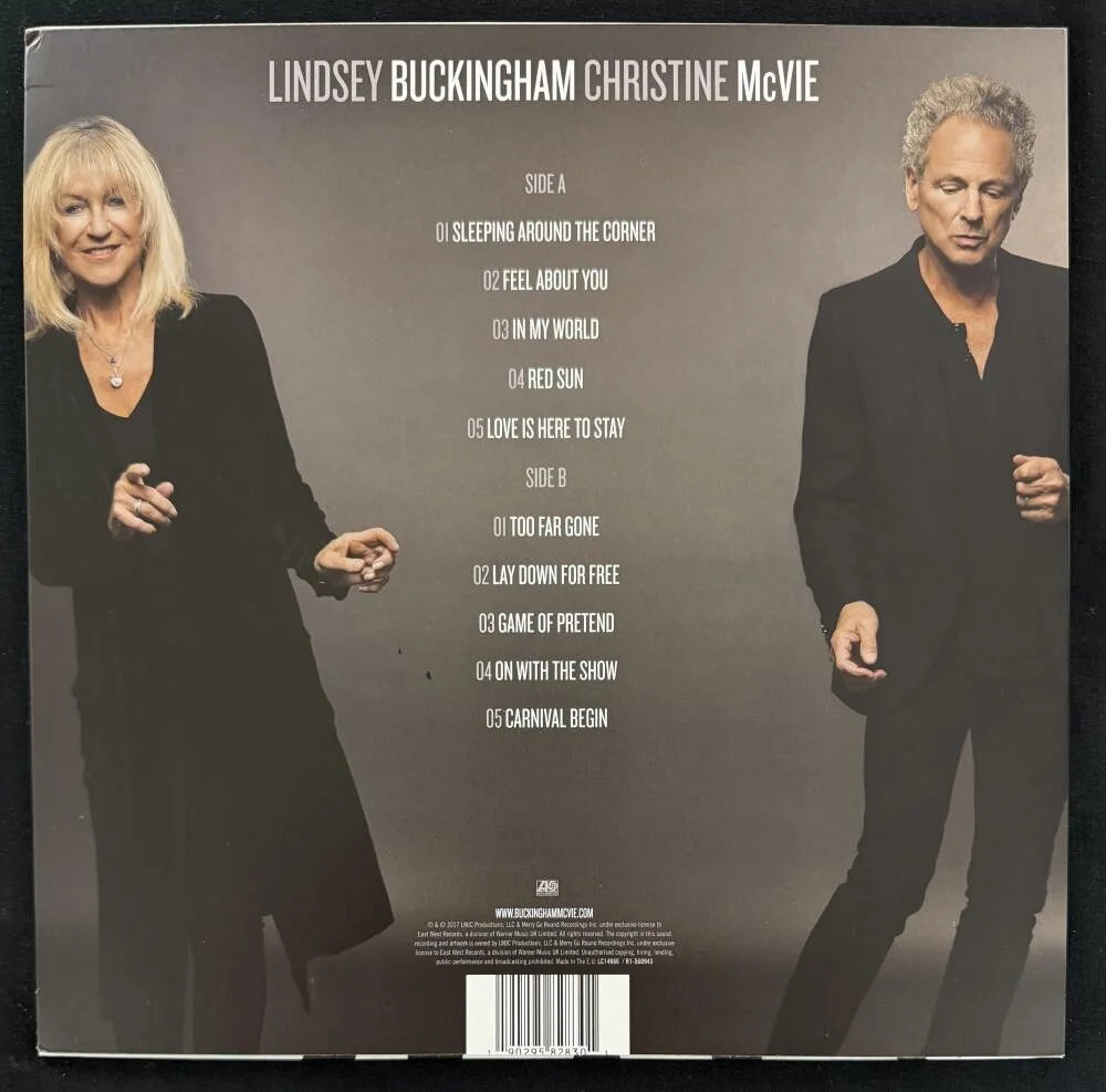 Lindsey Buckingham, Christine McVie — Lindsey Buckingham & Christine McVie Signed Autograph Album Fleetwood Mac w/ JSA, изображение 2