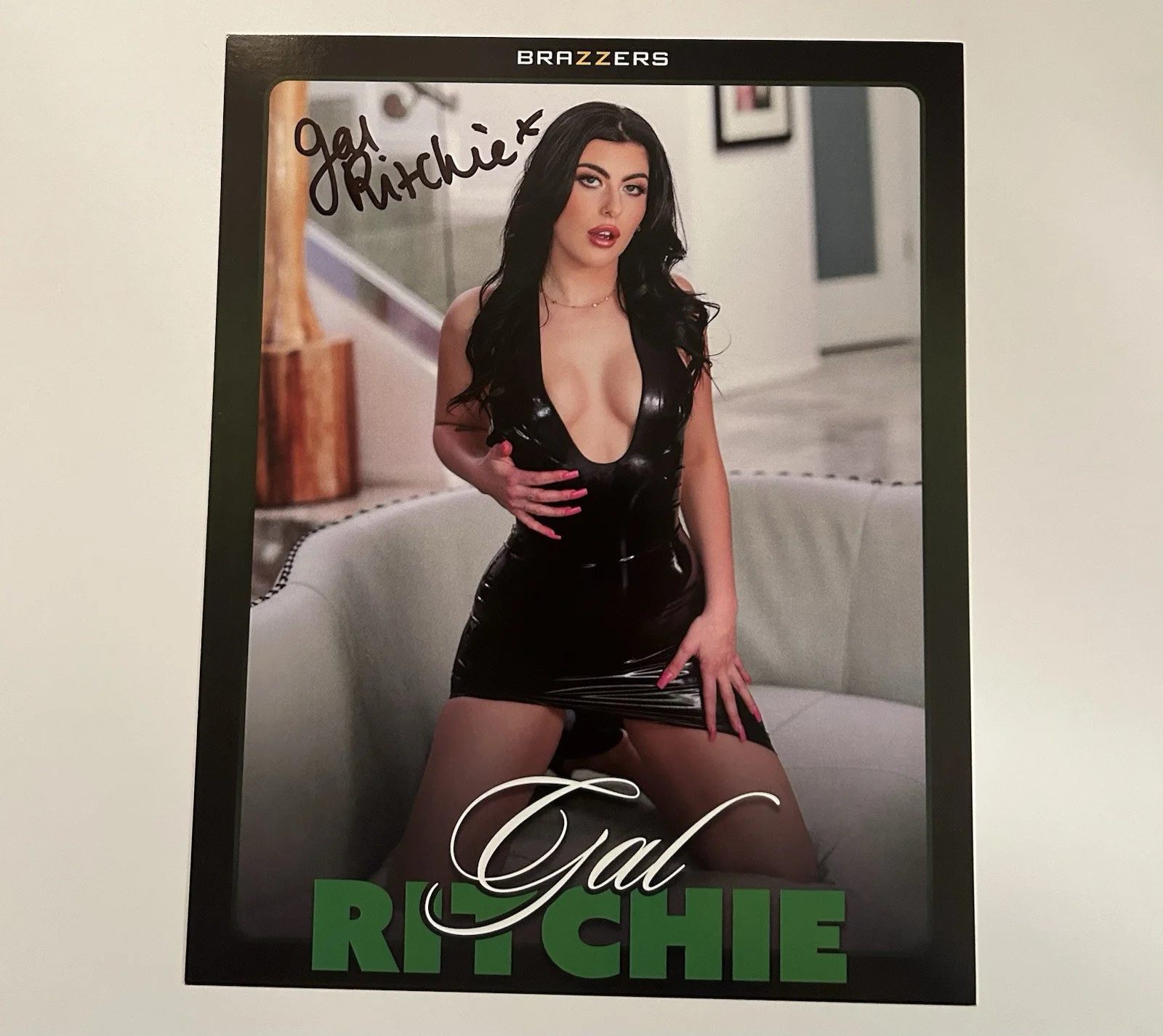 Gal Ritchie Adult Star 2026 Signed 8x10 Brazzers Promo Photo Autograph AVN, изображение 2