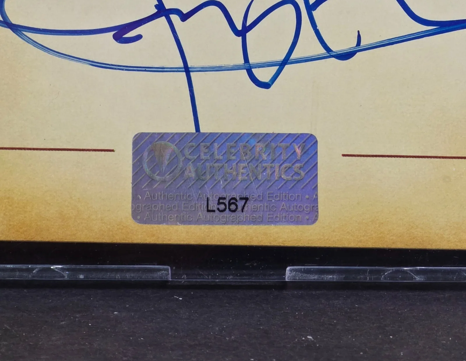 Jeremy Renner — Jeremy Renner Signed/Auto Celebrity Authentics Legendary Cuts Hawkeye/Kingstown, image 2