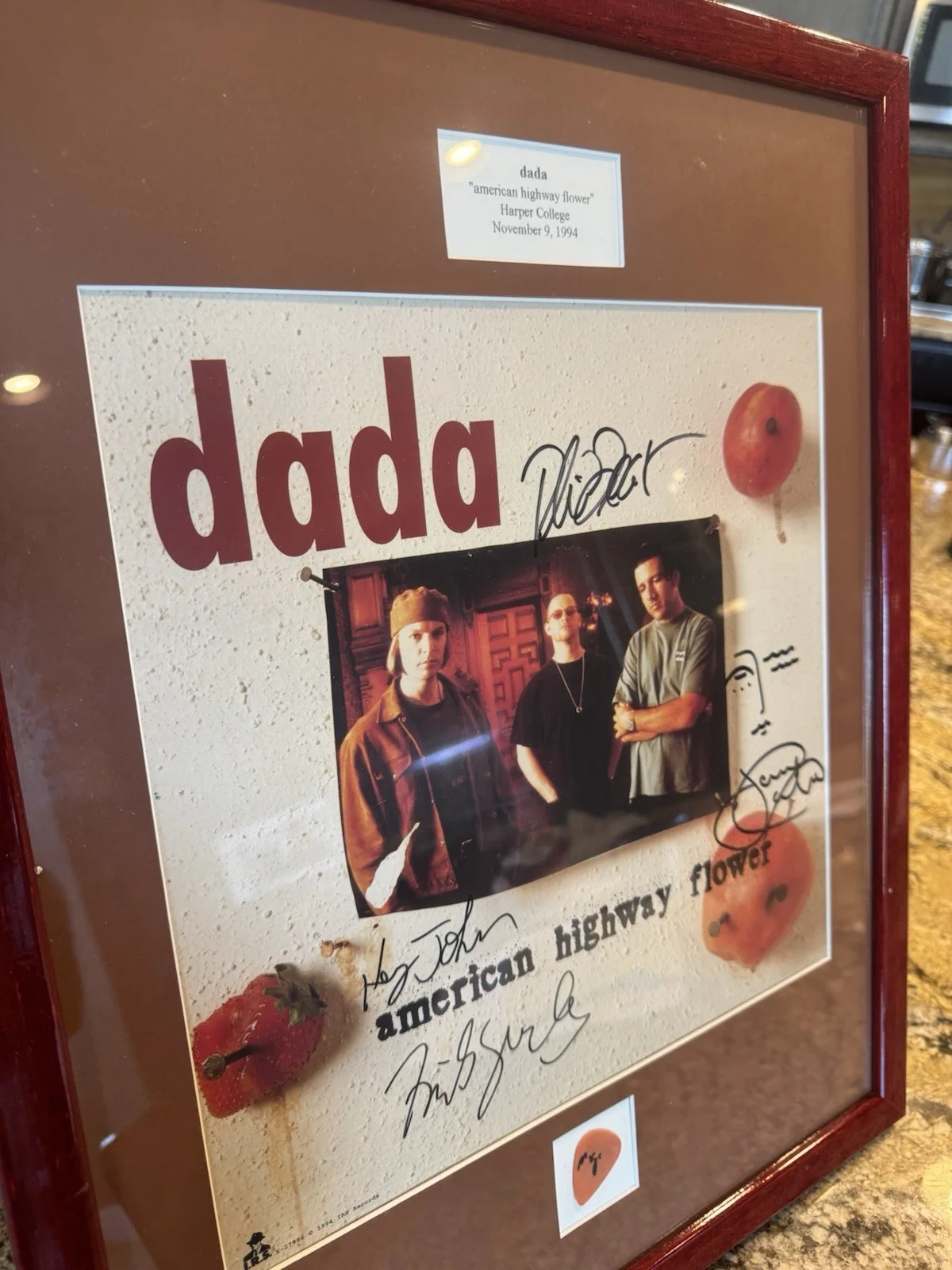 Dada American Highway 1994 Signed Picture And Guitar Pick - Autograph Signature, image 2