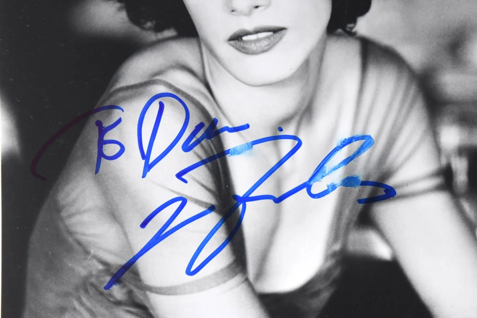 Jennifer Beals Hand Signed Photo 8"X10", image 2