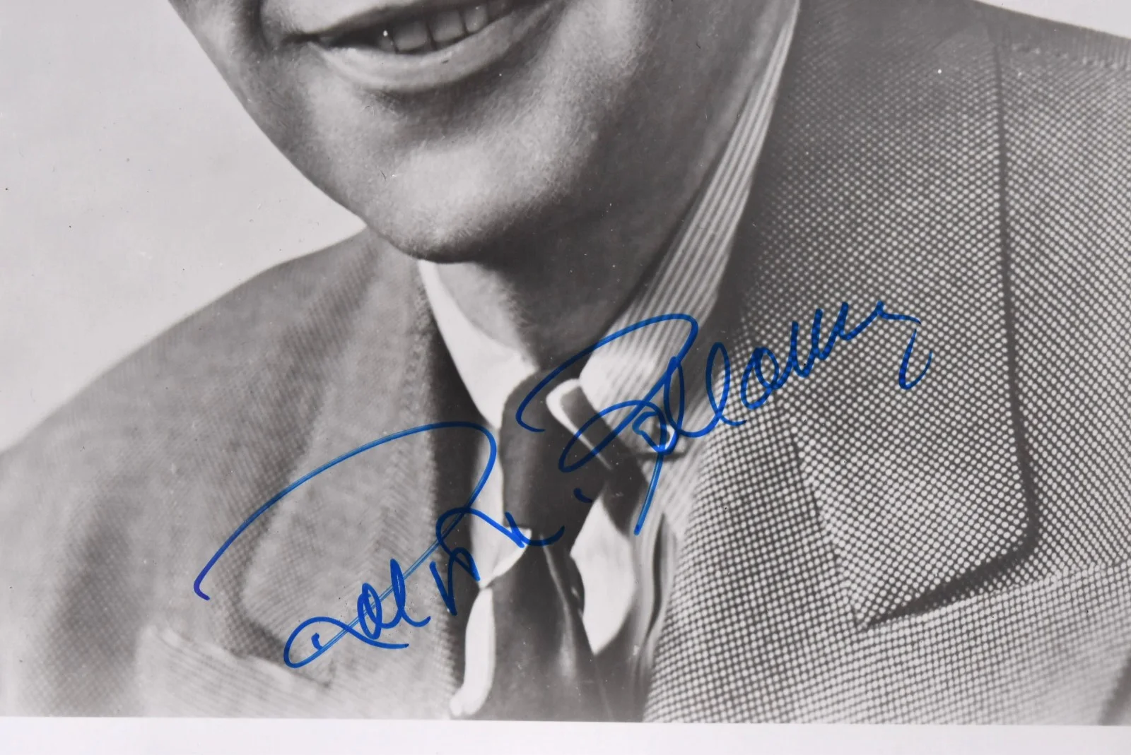 Ralph Bellamy Hand Signed Photo 8"X10", image 2