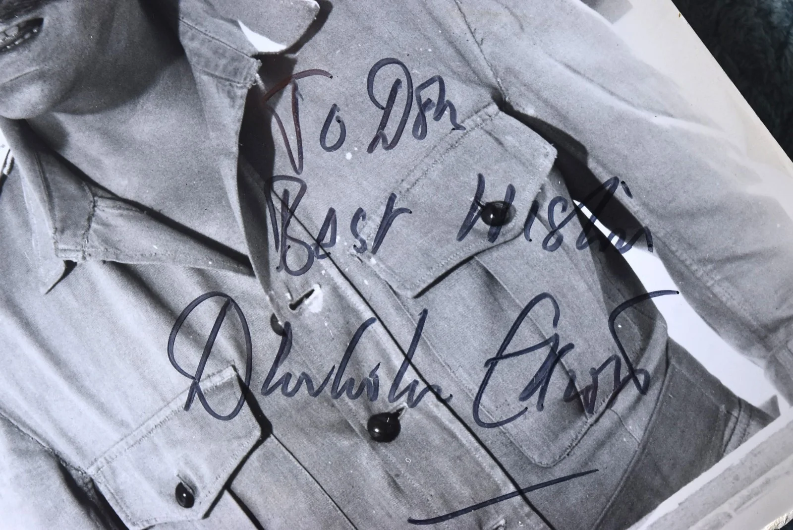 Denholm Elliott "Station Six-Sahara" Hand Signed Photo 8"X10", изображение 2