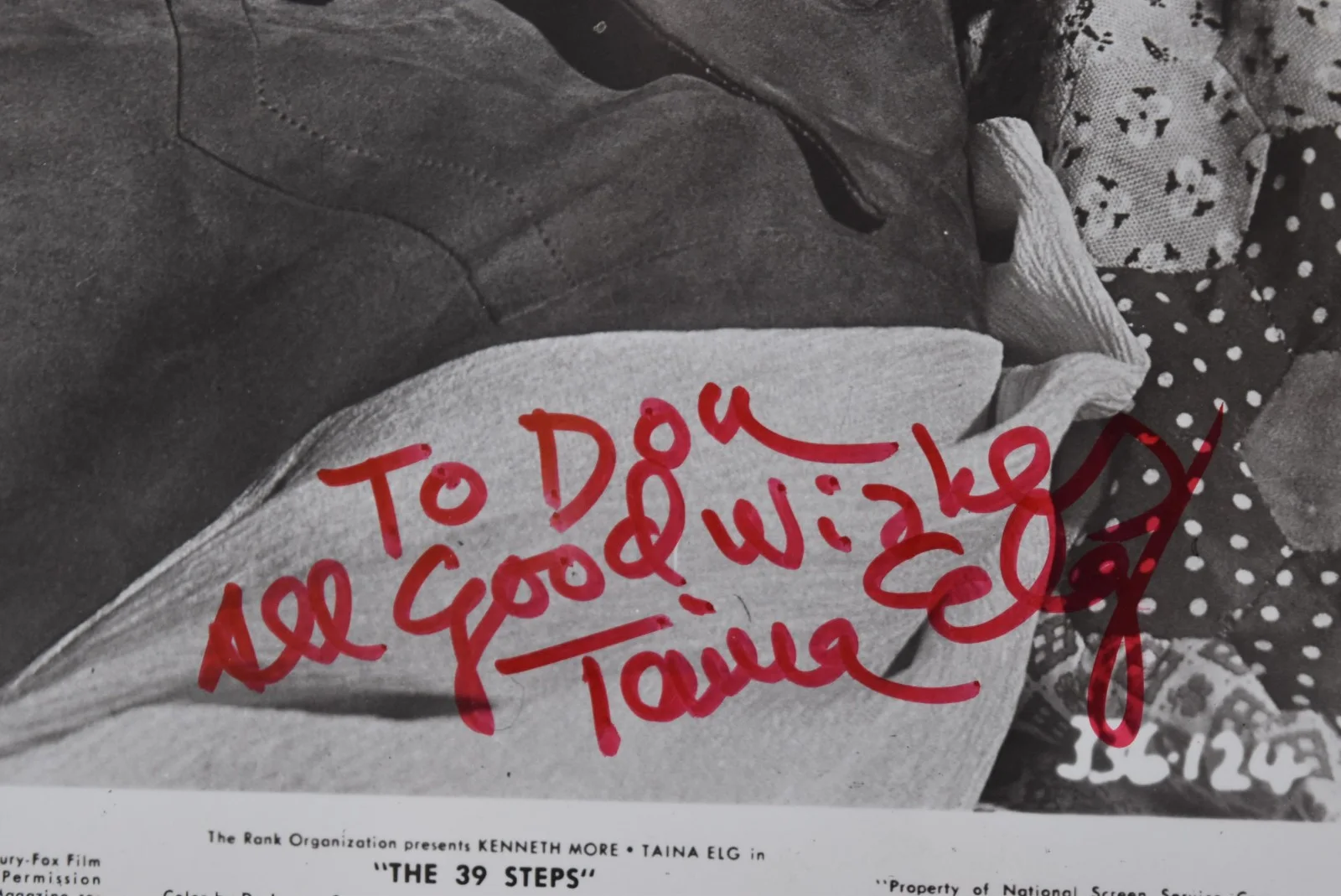 Taina Elg "The 39 Steps" Hand Signed Photo 8"X10", изображение 2