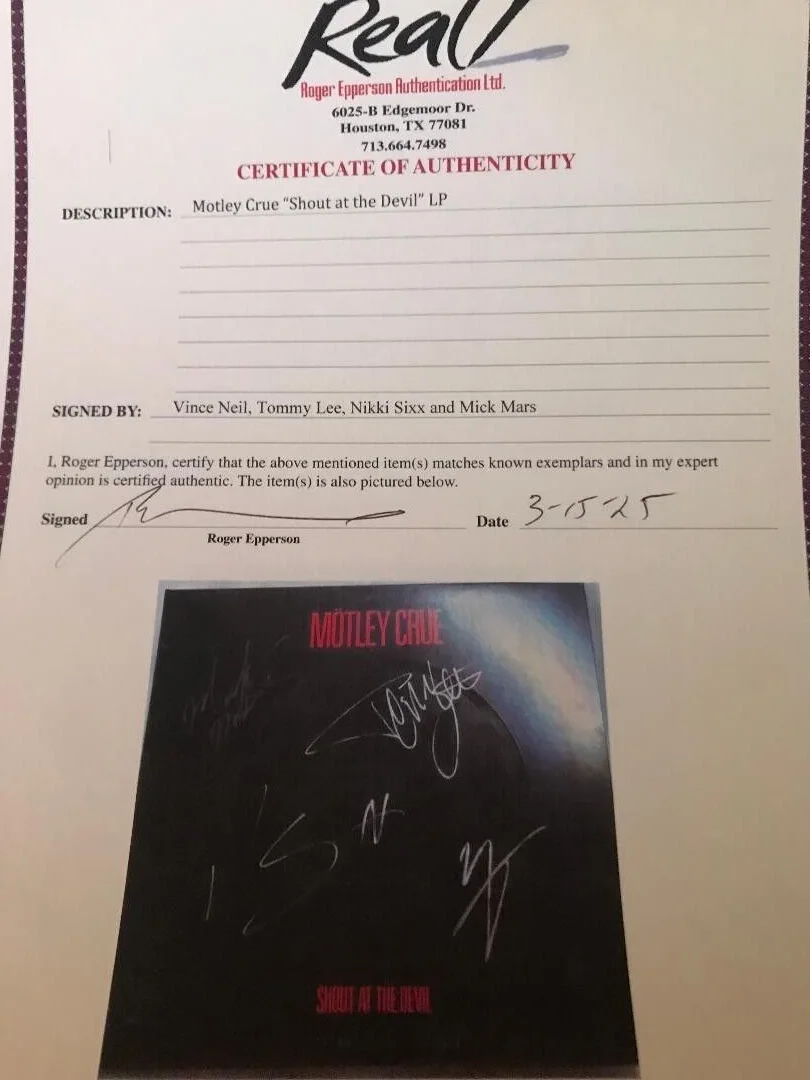 MOTLEY CRUE FULLY SIGNED SHOUT AT THE DEVIL LP X4 FULL COA ROGER EPPERSON NICE!!, image 4