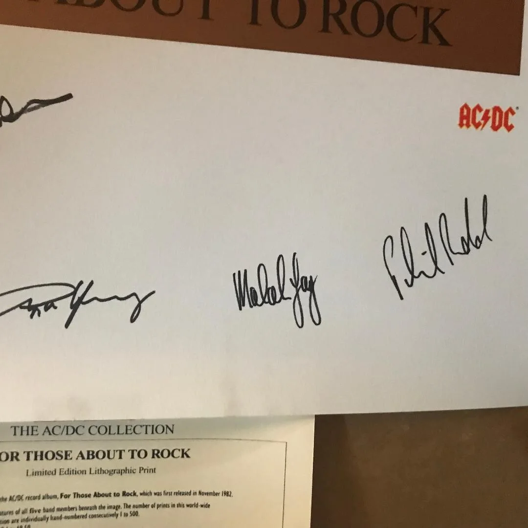 AC DC FULLY SIGNED FOR THOSE ABOUT TO ROCK LITHO X5 ORIGINAL COA INCLUDED AN PIC, image 3