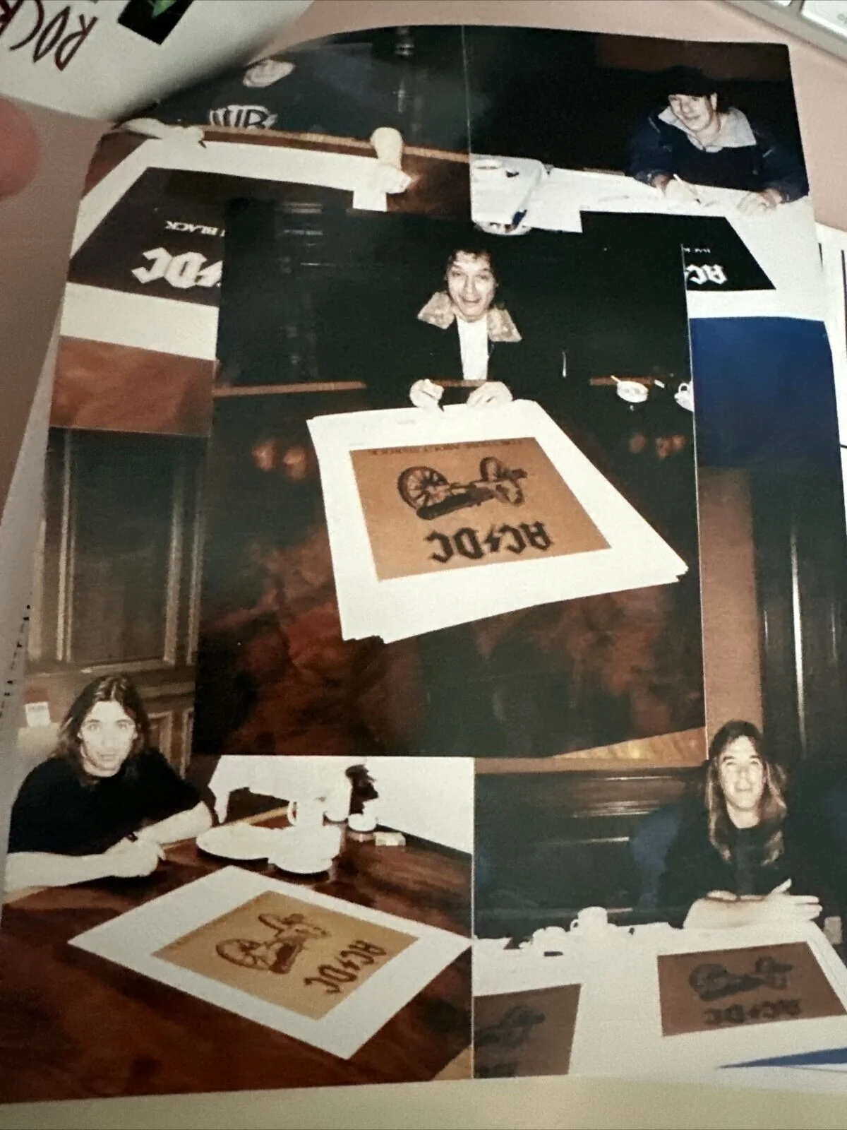 AC DC FULLY SIGNED FOR THOSE ABOUT TO ROCK LITHO X5 ORIGINAL COA INCLUDED AN PIC, image 5