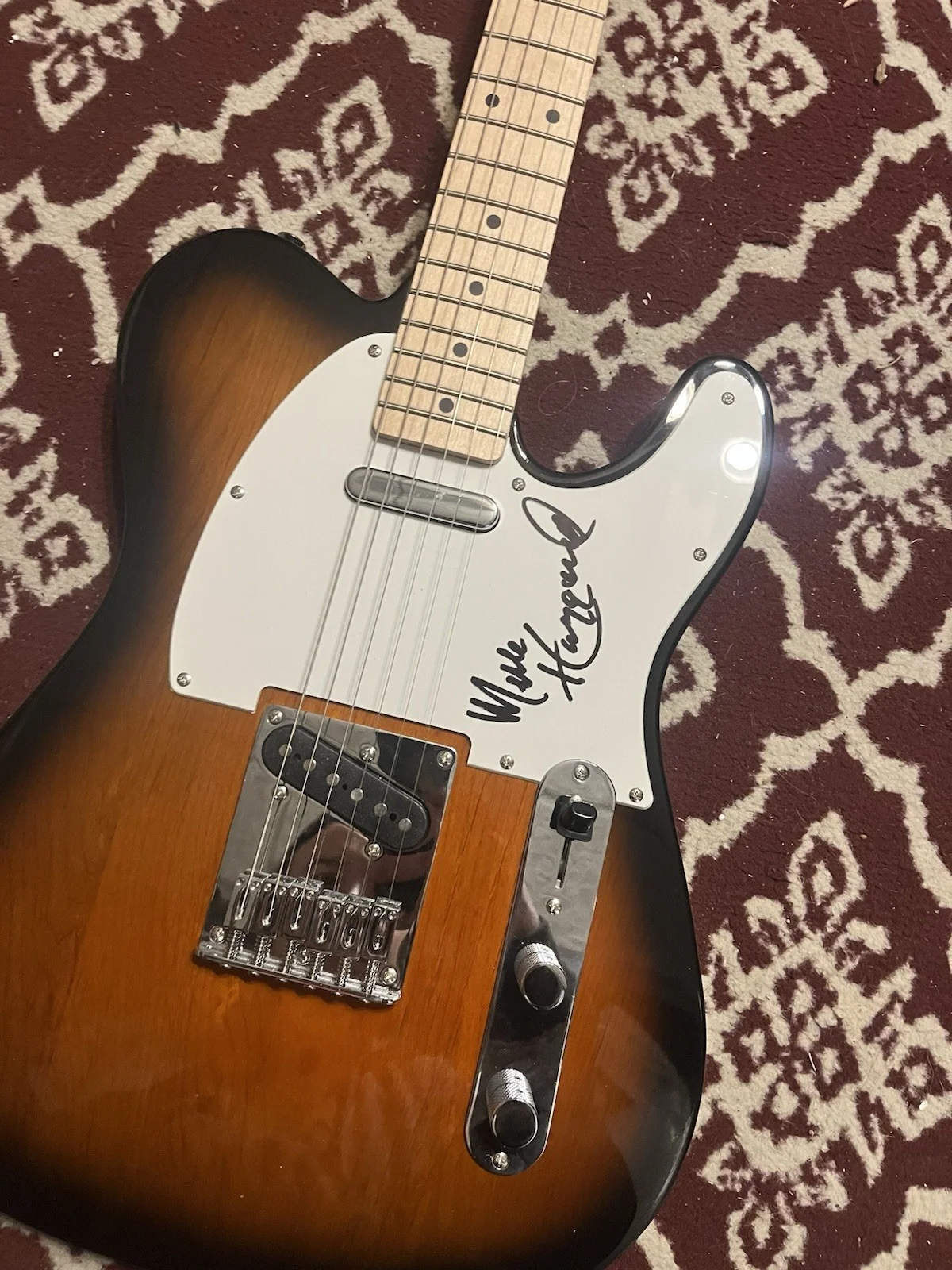 Merle Haggard *MAMA TRIED* Signed Telecaster Guitar, изображение 2