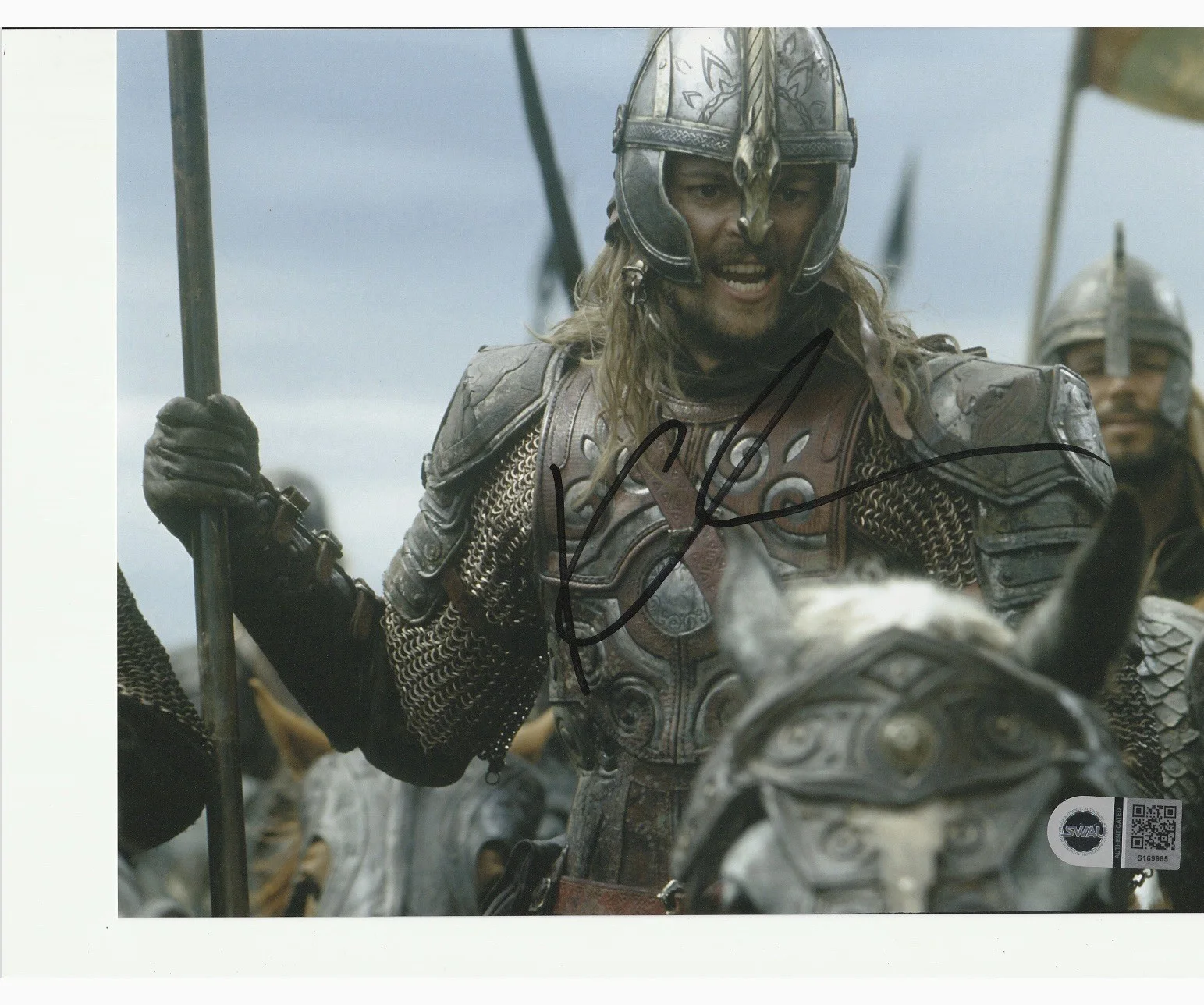 Karl Urban — Karl Urban autograph LOTR Eomer 8x10 photo SWAU COA