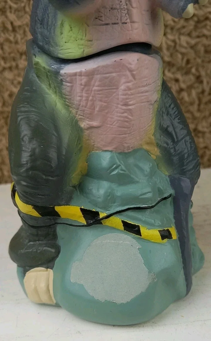 Lost World Jurassic Park T-REX 9" Euromark Bubble Bath (Empty) 1997 PLEASE READ, image 5