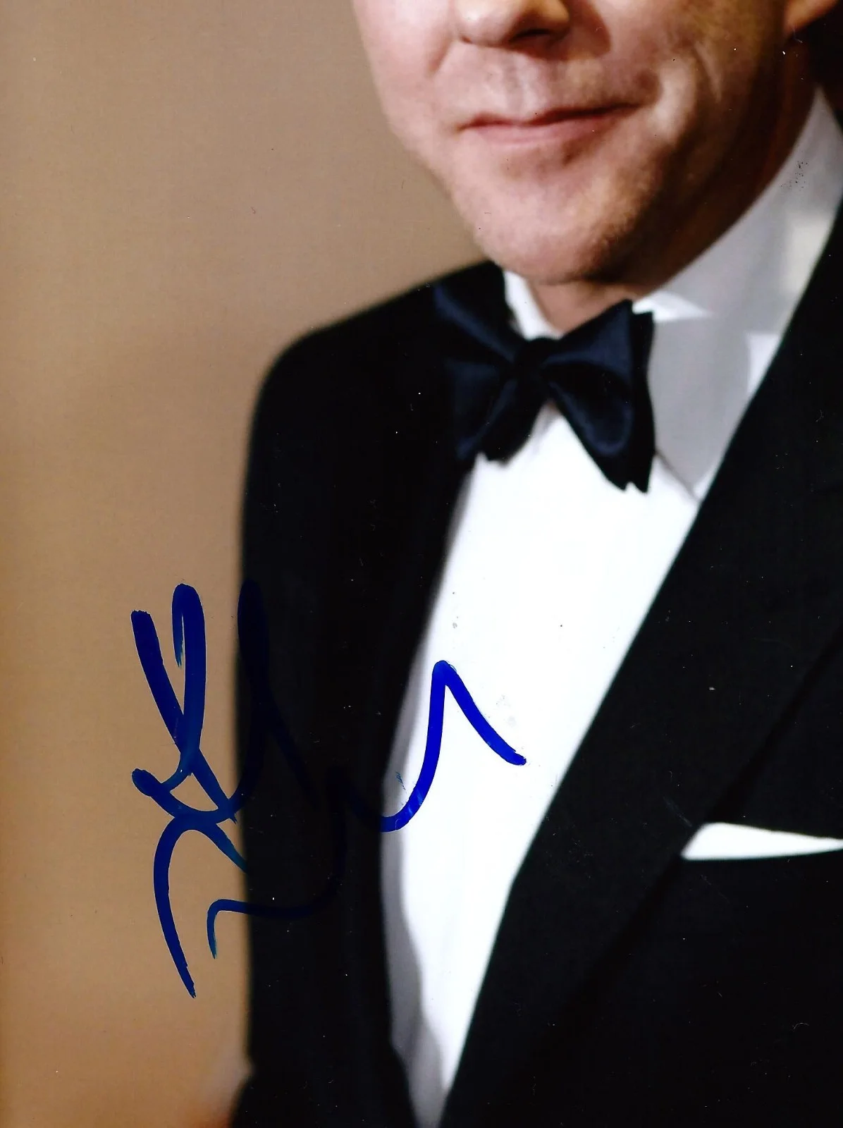 kiefer Sutherland — Kiefer Sutherland signed Cool 8x10 photo in person. 24 Live Another Day, изображение 2
