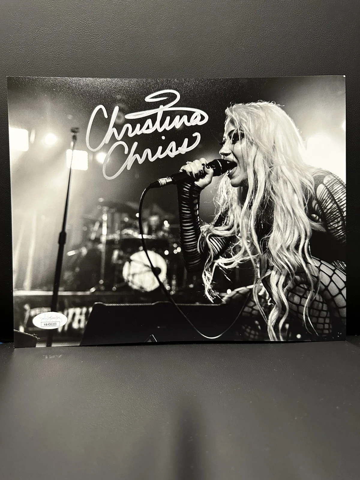 Christina Chriss Signed 8x10 Concert Photo JSA Authenticated Original, изображение 2