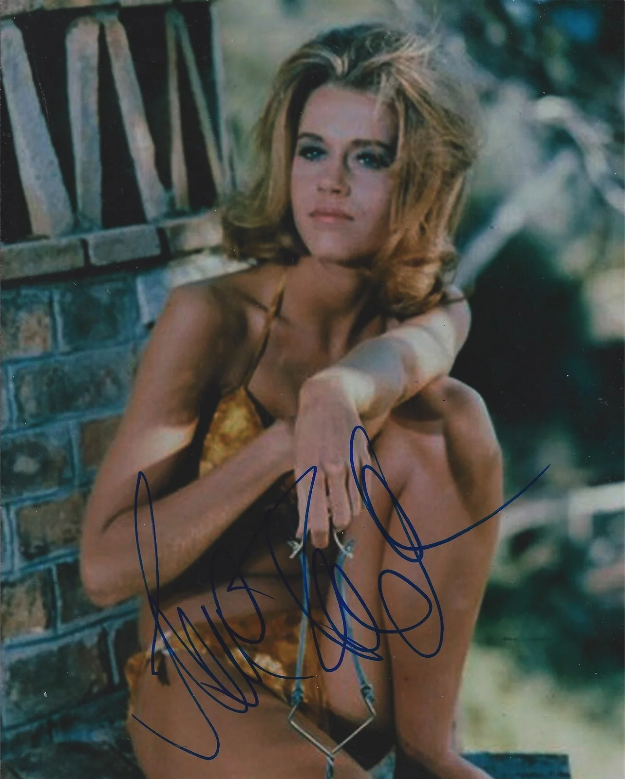 Jane fonda — Jane Fonda signed 8x10 photo in person. Proof - Barbarella, Klute, Youth, изображение 2