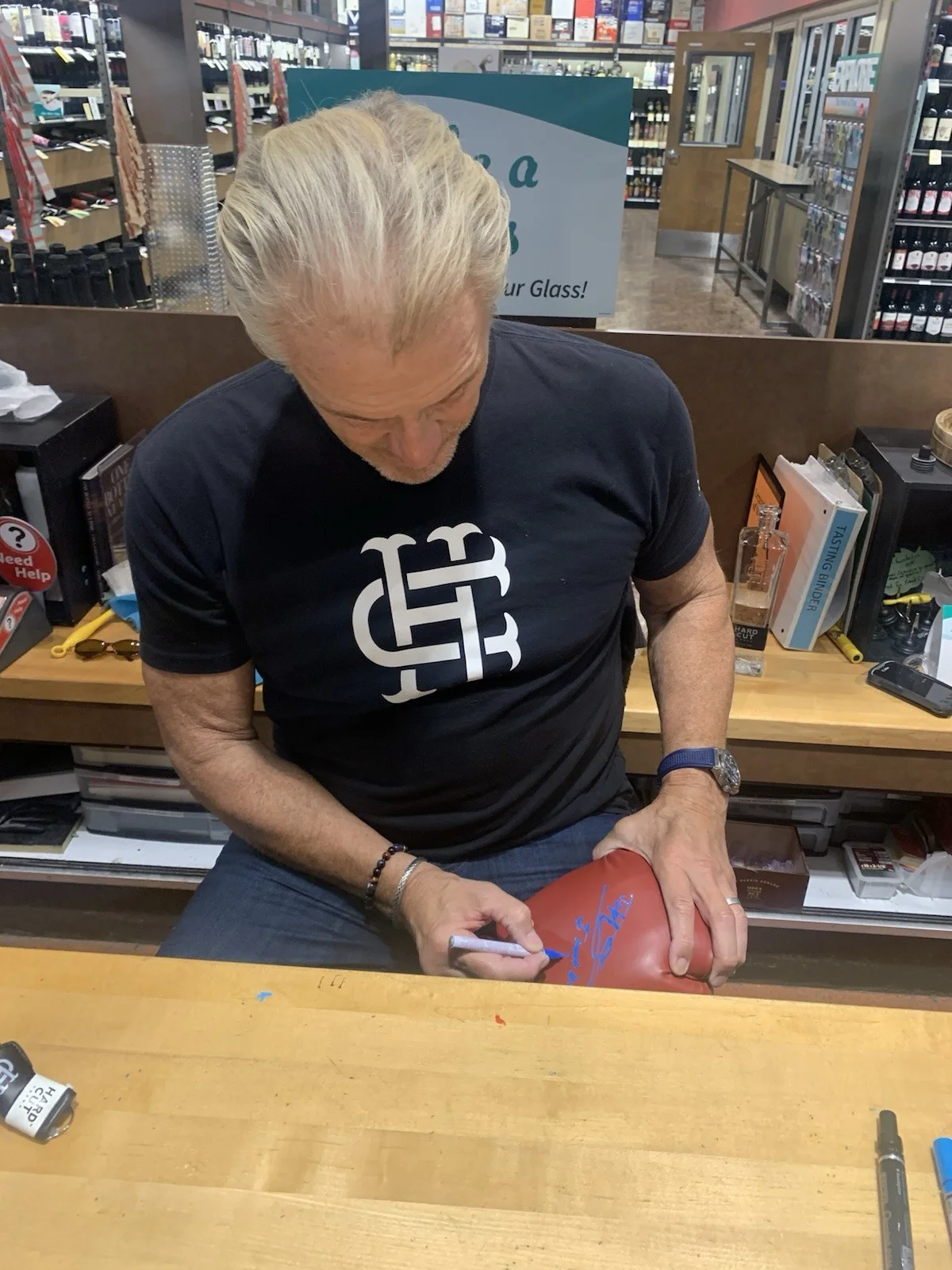 Dolph Lundgren — Dolph Lundgren Signed Everlast Boxing Glove Inscribed W/proof Rocky Drago 16oz, изображение 3
