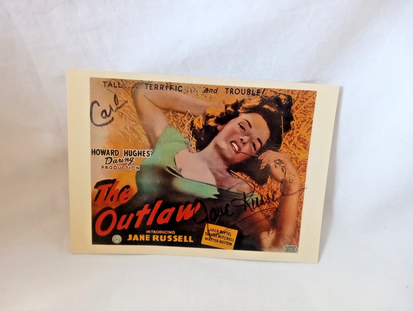 Jane Russell — Jane Russell Authentic Hand Signed Photo Autograph Postcard THE OUTLAW, изображение 2