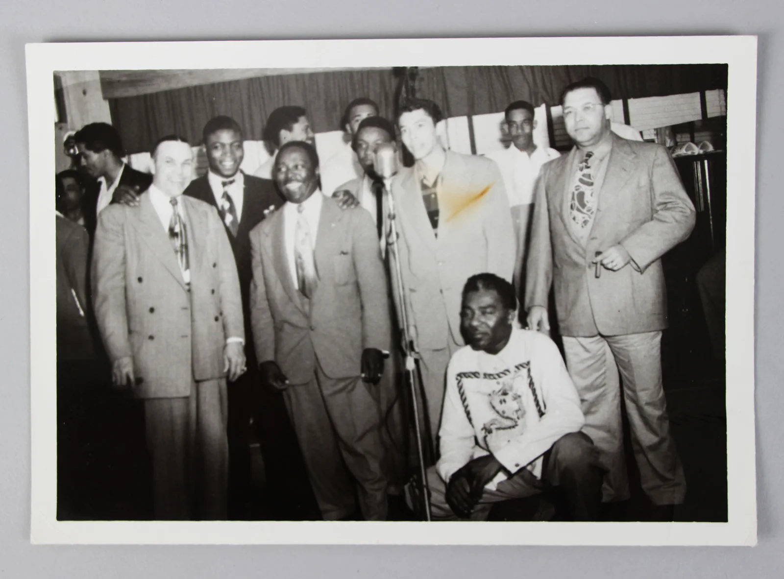 5 Vintage B/W Photos of R&B Star Louis Jordan, изображение 2