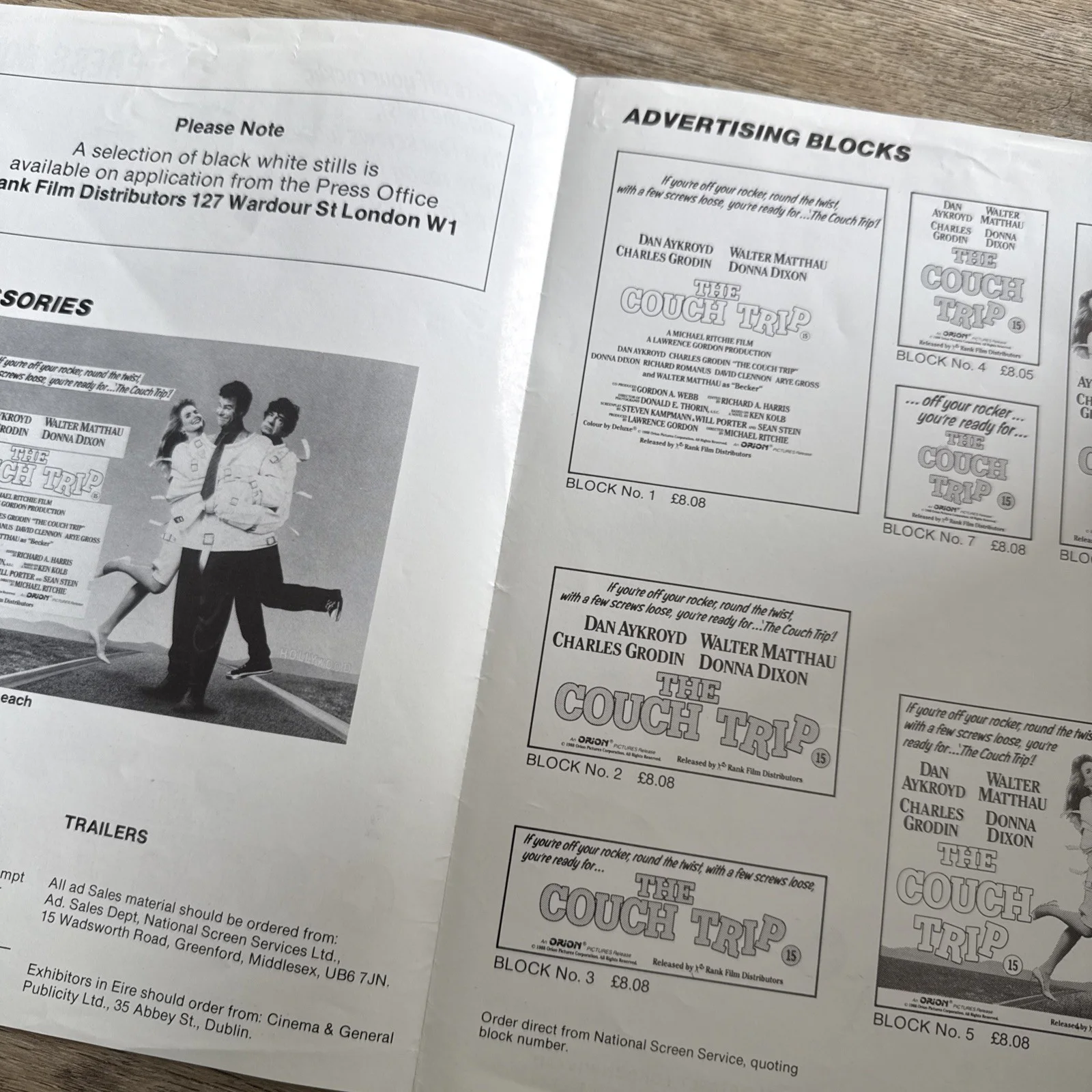 THE COUCH TRIP Dan Aykroyd Walter Matthau UK Cinema Campaign Press Book 1988, image 2