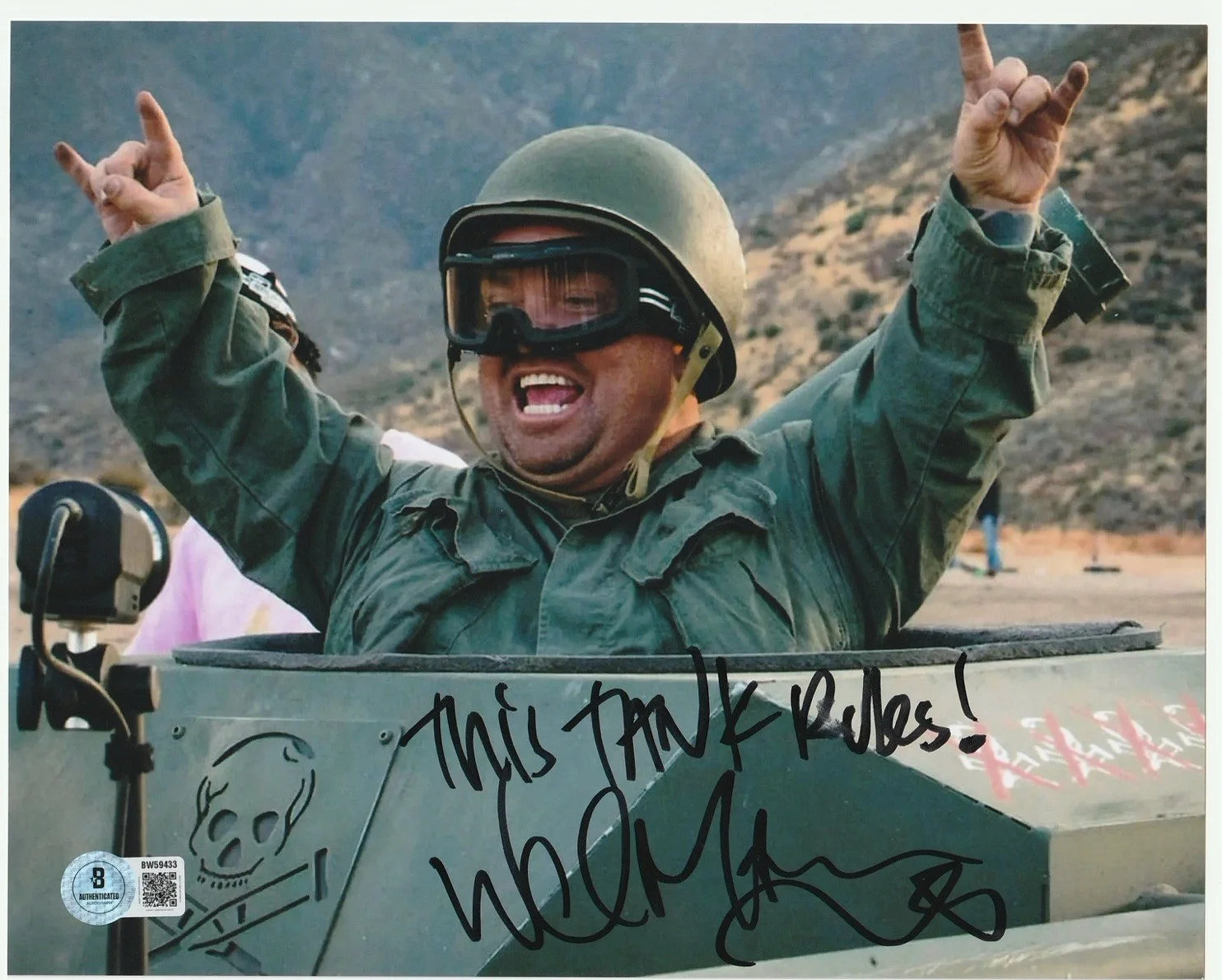 Jason Acuna — WEE MAN JASON ACUNA SIGNED 'JACKASS' 8x10 MOVIE PHOTO BECKETT COA BAS