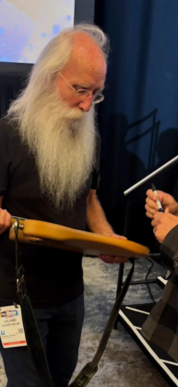GFA The Section Bassist * LELAND SKLAR * Signed Electric Guitar COA, изображение 3
