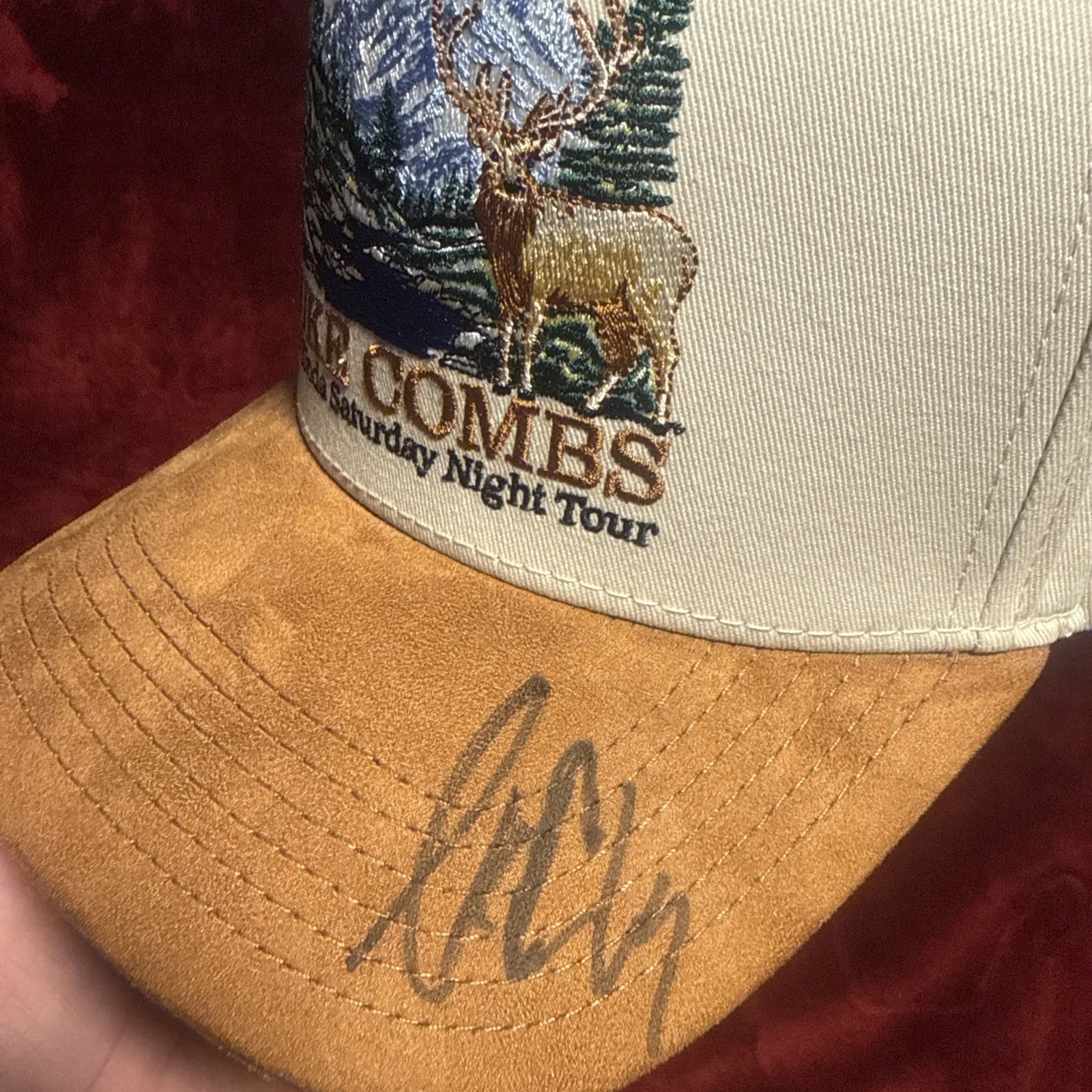 Luke Combs My Kind Of Saturday Night Tour Autographed Hat!, изображение 2