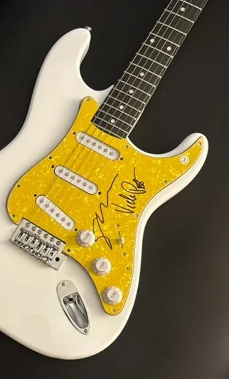 GFA Susanna Hoffs & Vicki Peterson * THE BANGLES * Signed Electric Guitar COA, image 4