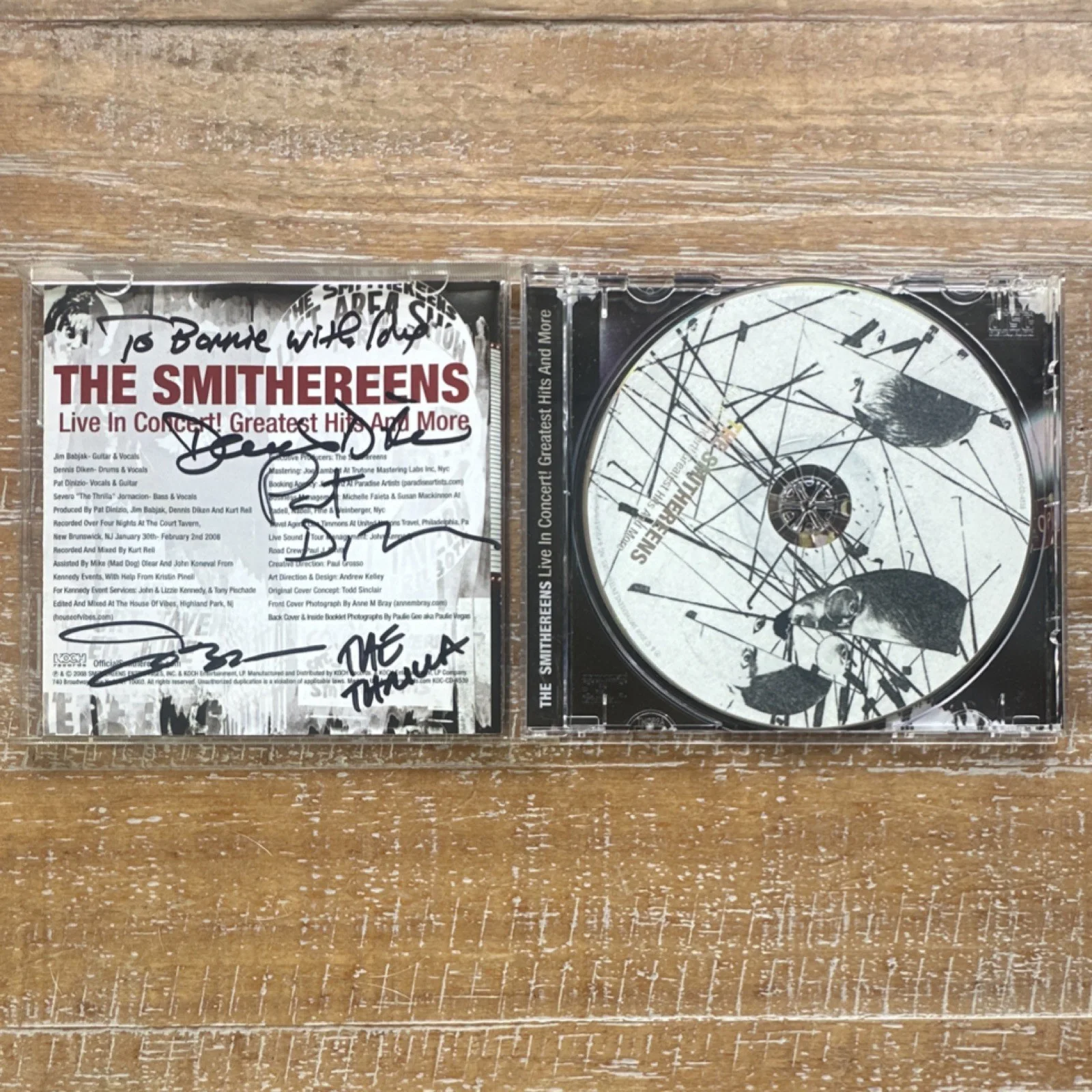 The Smithereens Live In Concert Greatest Hits Signed CD & Booklet, изображение 3