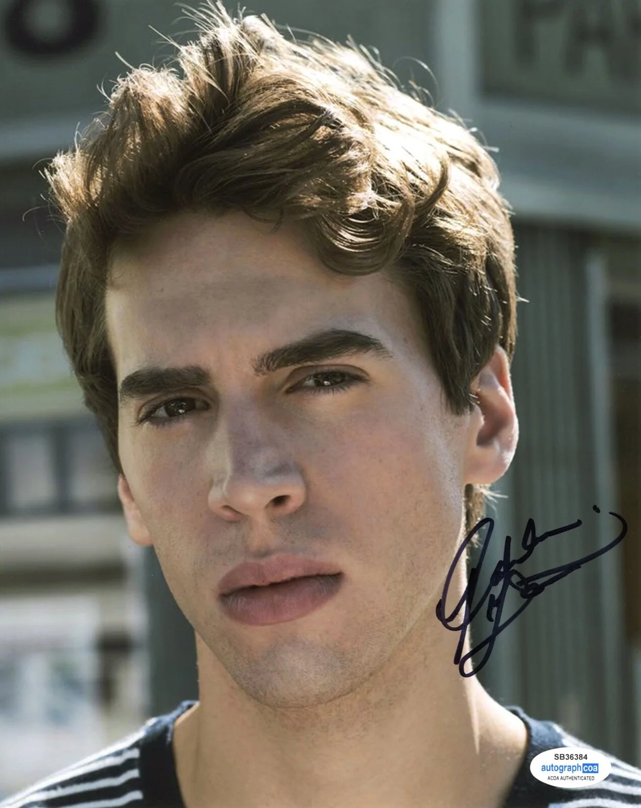 JORDAN GAVARIS — Jordan Gavaris signed 8x10 Photo PROOF b Sexy ORPHAN BLACK The Lake ACOA COA, изображение 3