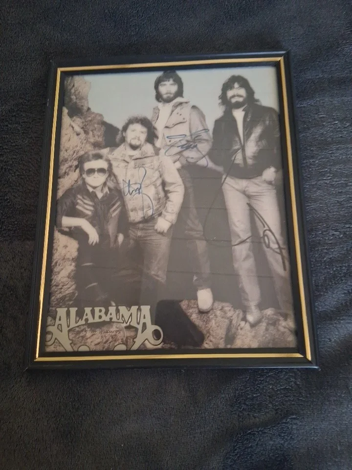 ALABAMA - Country Music Stars 1984 Wild Country Signed Autographed 8x10 Photo, изображение 3