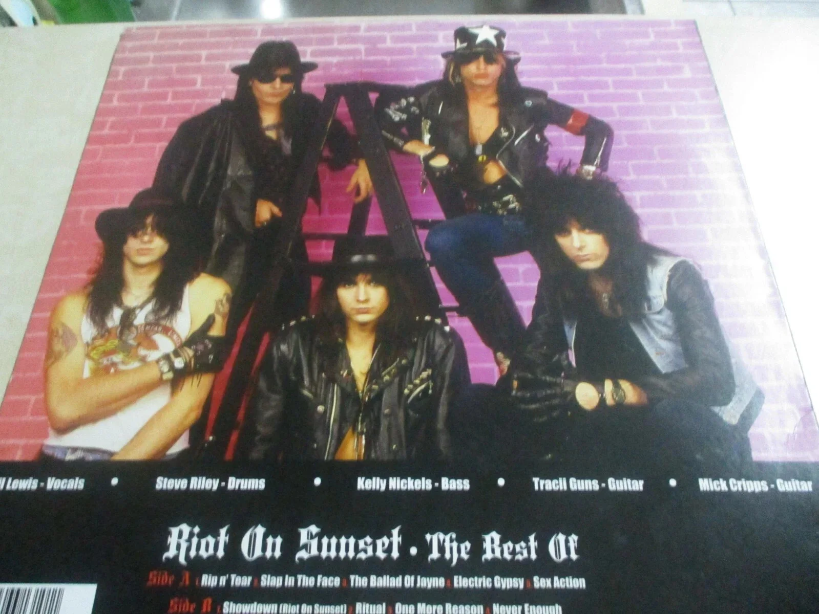 LA GUNS authentic signed/autographed RIOT ON SUNSET RECORD PHIL LEWIS/TRACII GUN, image 5